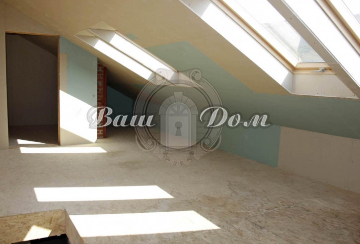 3-комн квартира ул. Туристическая, 3дк2