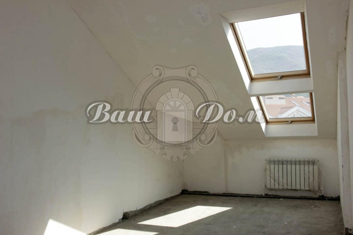 3-комн квартира ул. Туристическая, 3дк2
