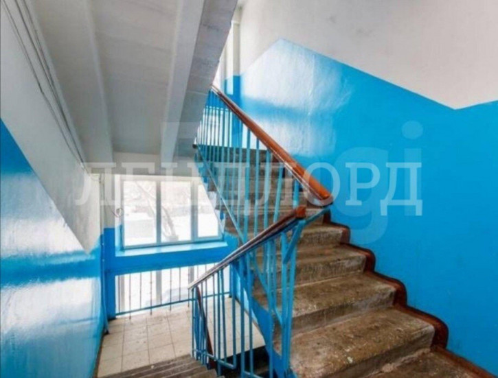 4-комн квартира улица 14-я Линия, 78