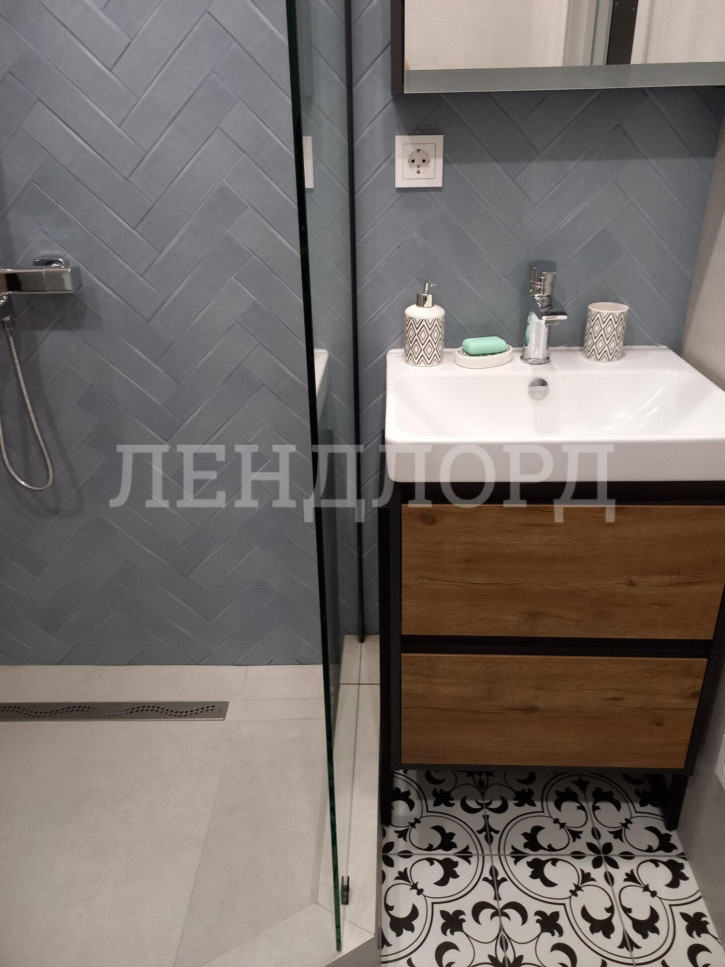 1-комн квартира проспект Соколова, 68/118Вс2