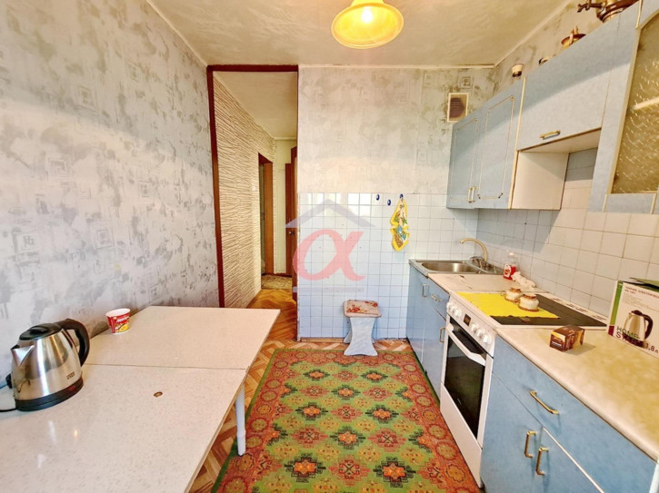 3-комн квартира Химиков проспект, 25