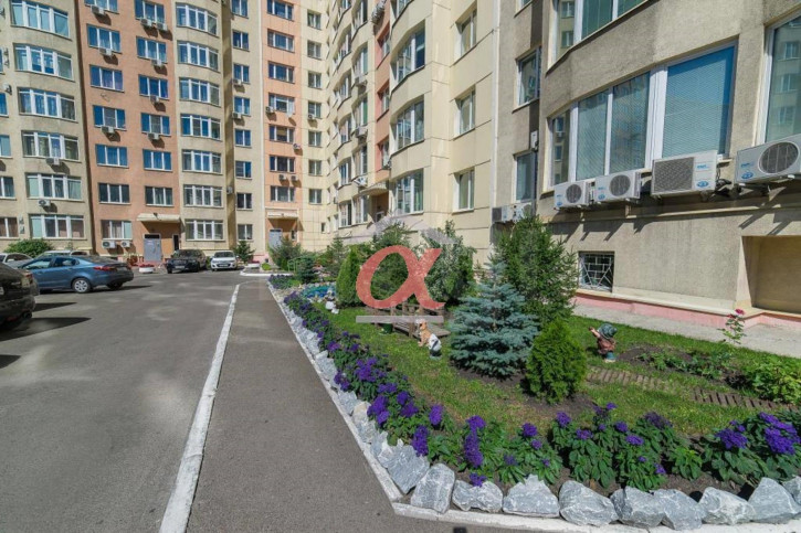 2-комн квартира Свободы улица, 3