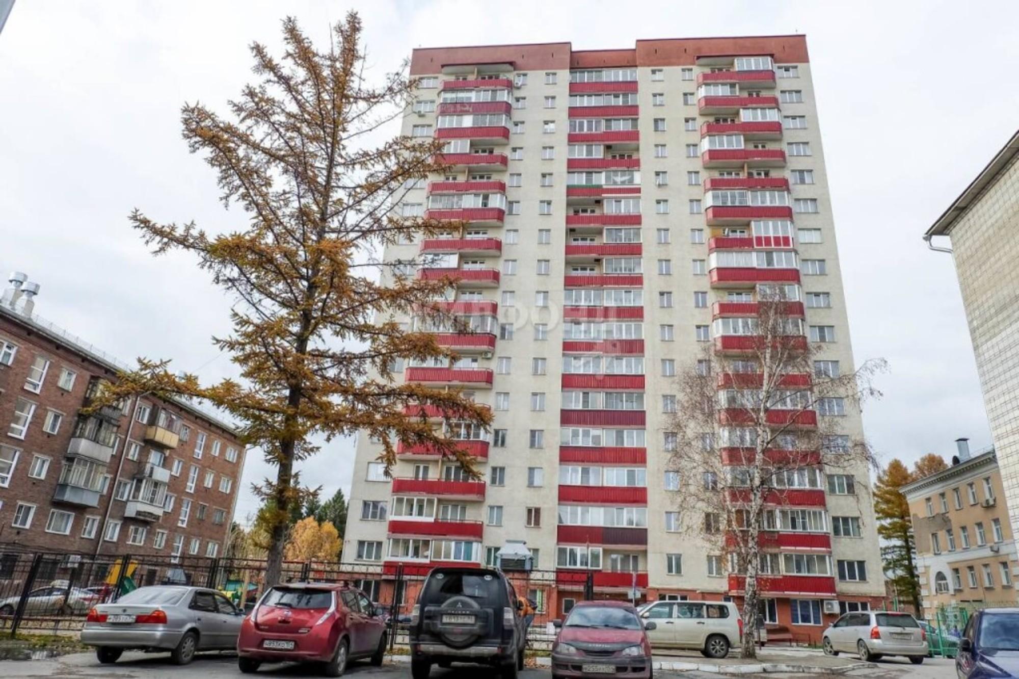 Купить квартиру за 6 300 000 рублей на Добролюбова, 152/1
