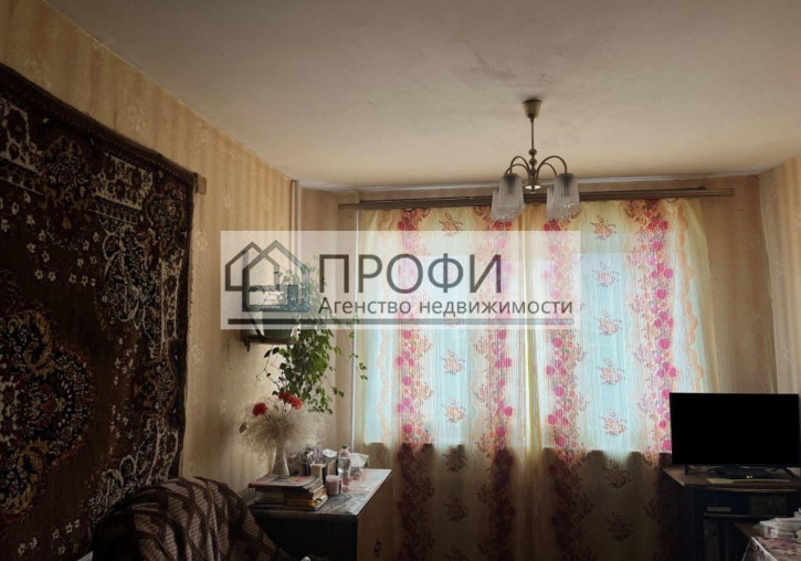 4-комн квартира Ливенская ул, 126