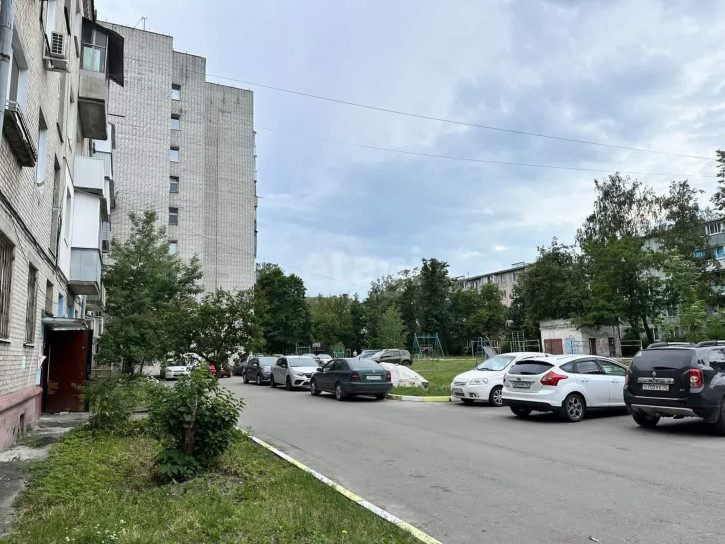 2-комн квартира улица Ульянова