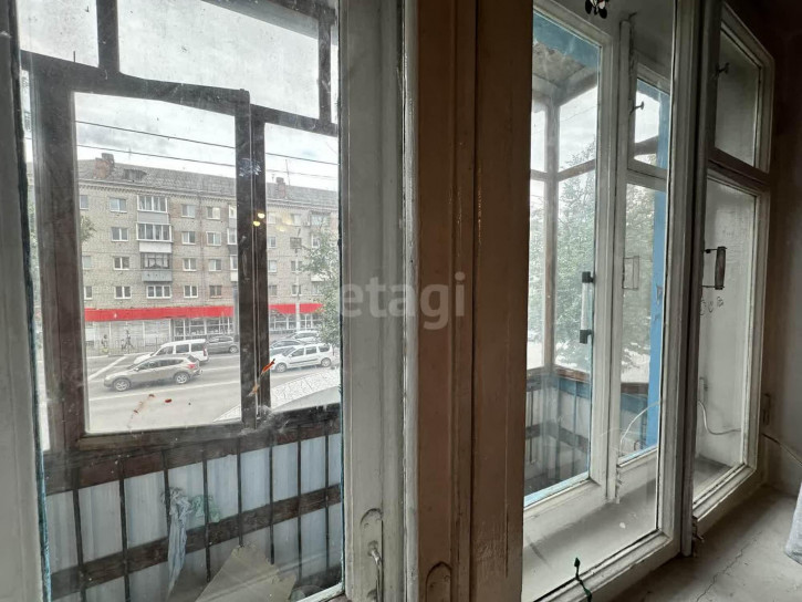 2-комн квартира улица Ульянова