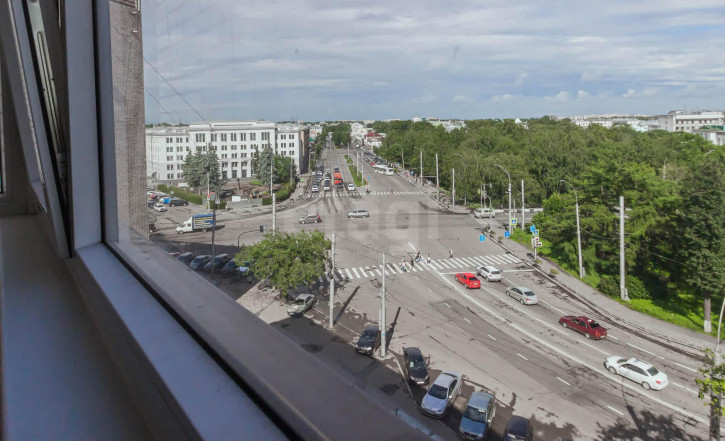 2-комн квартира улица Мира, 38