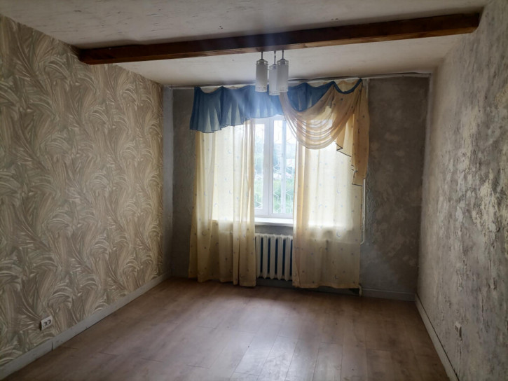Комната Боровая, 102