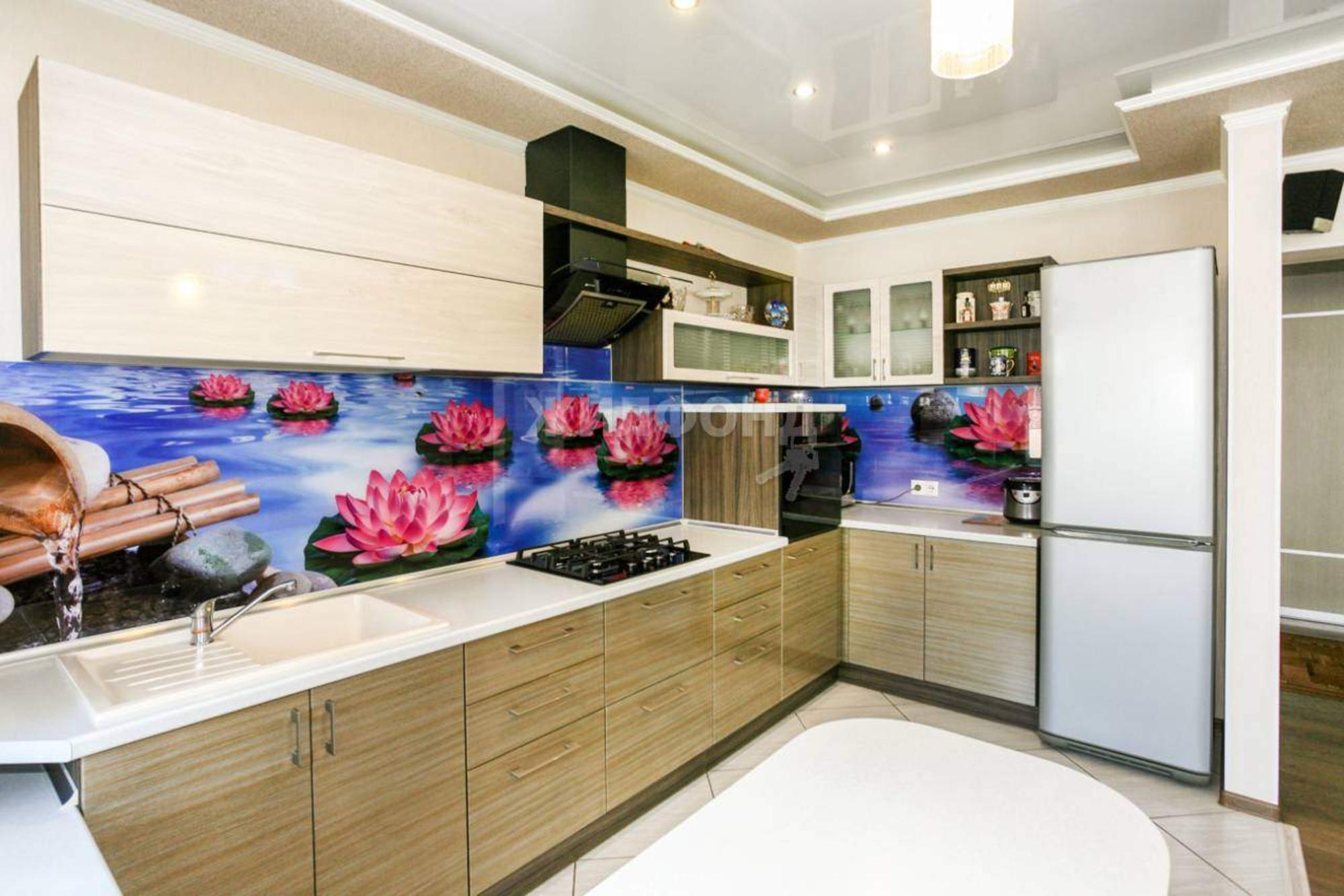 Купить дачу, дом, коттедж за 18 900 000 рублей на Морская улица