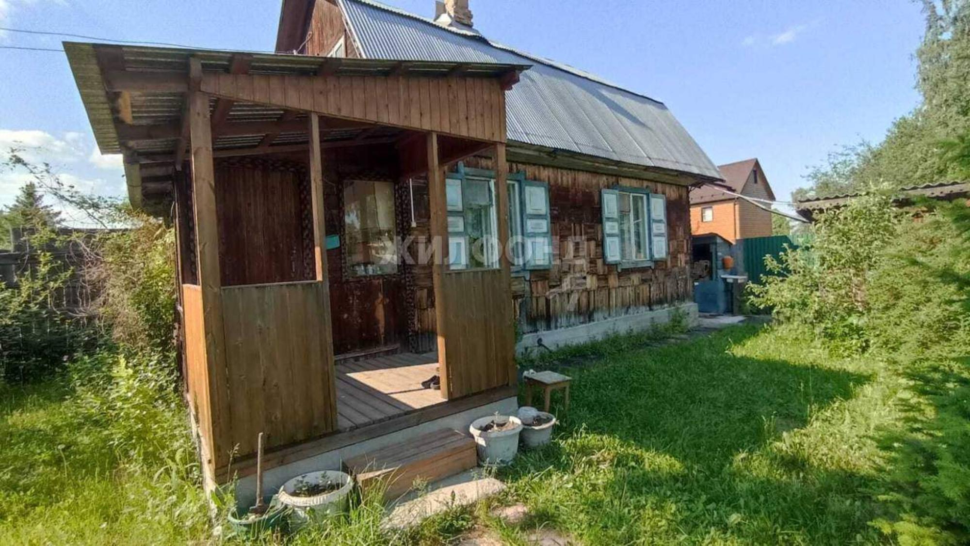 Купить дачу, дом, коттедж за 2 400 000 рублей на Зеленая улица