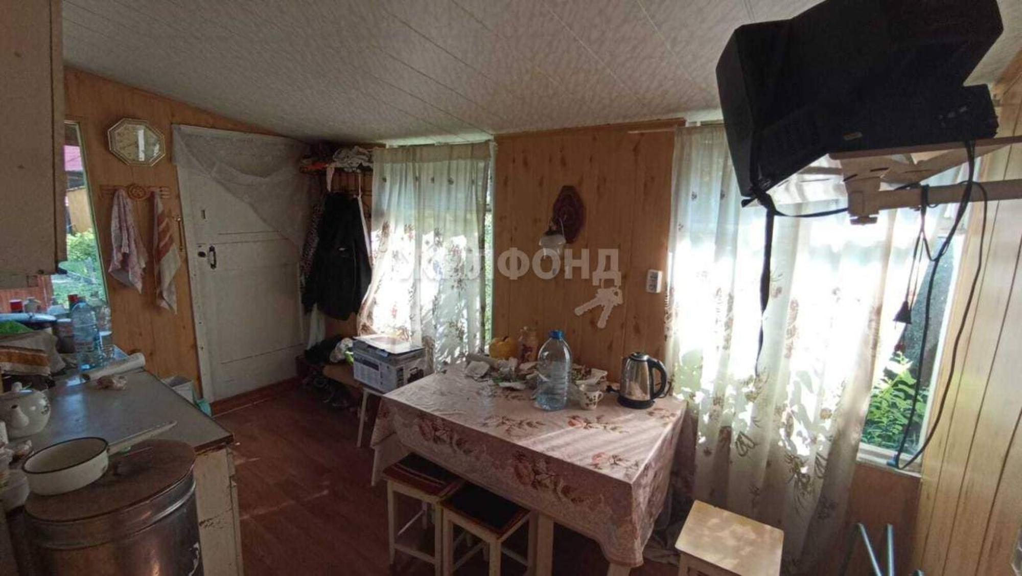 Купить дачу, дом, коттедж за 2 400 000 рублей на Зеленая улица