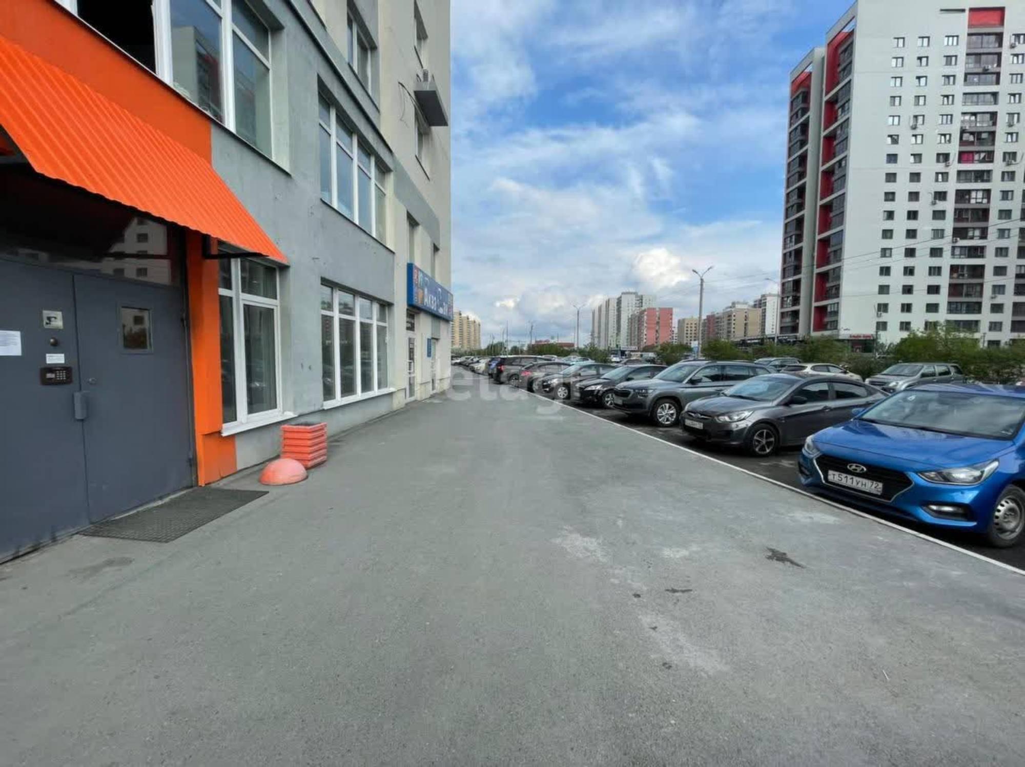 Купить торговое помещение за 15 250 000 рублей на Газовиков 35