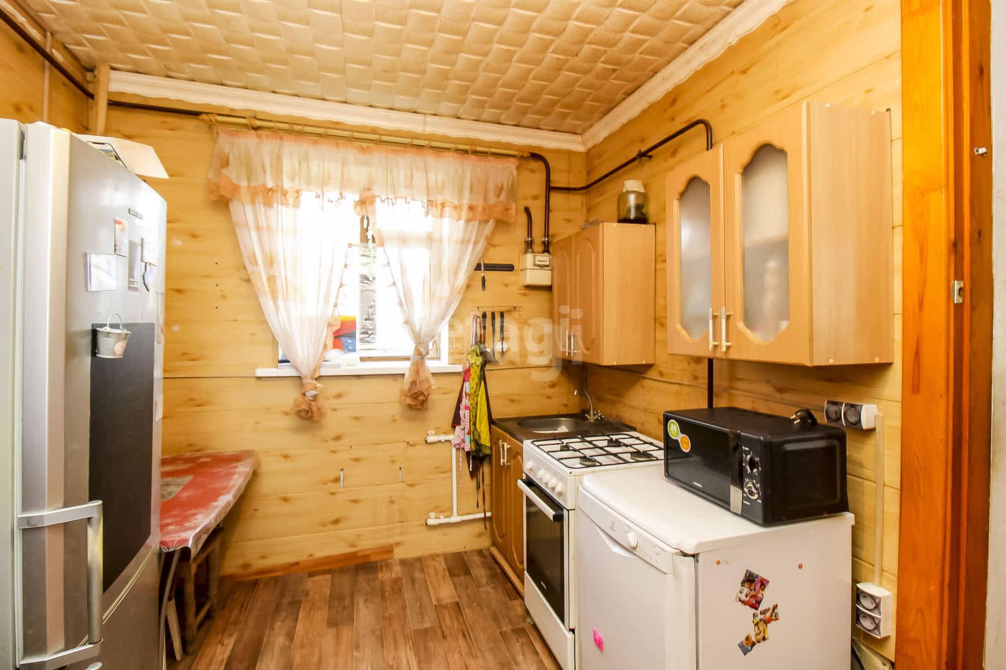 Купить дачу, дом, коттедж за 5 600 000 рублей на Земная, 21