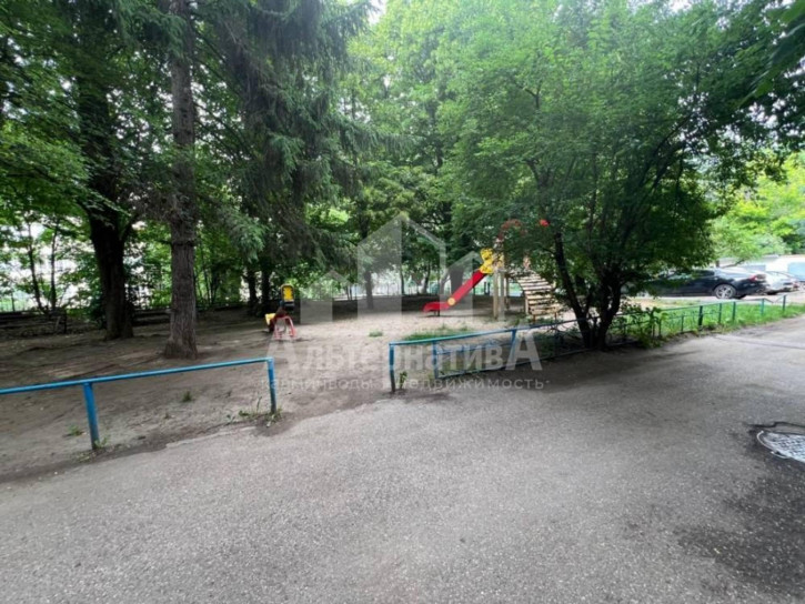 3-комн квартира Широкая ул.