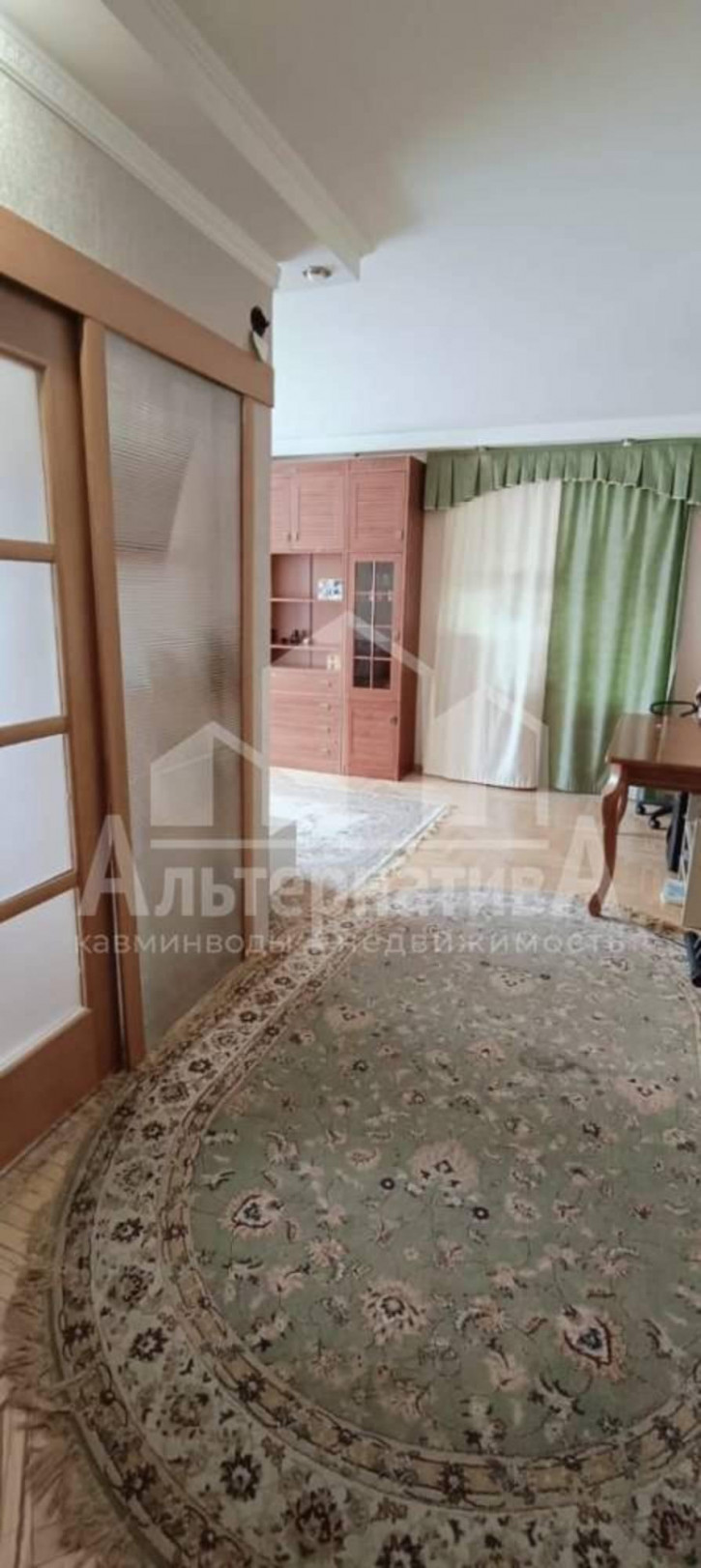 3-комн квартира Жуковского ул.