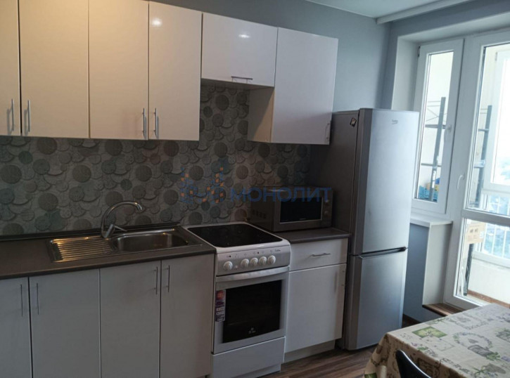 2-комн квартира Украинская ул, 48