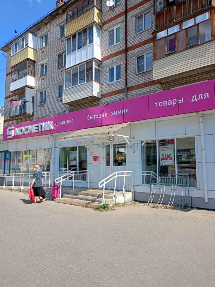 Помещение свободного назначения Коммунистическая ул, 18