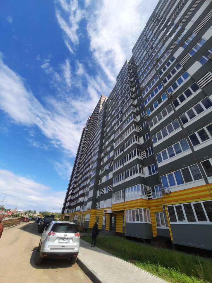 1-комн квартира в новом доме улица Юркина, 8