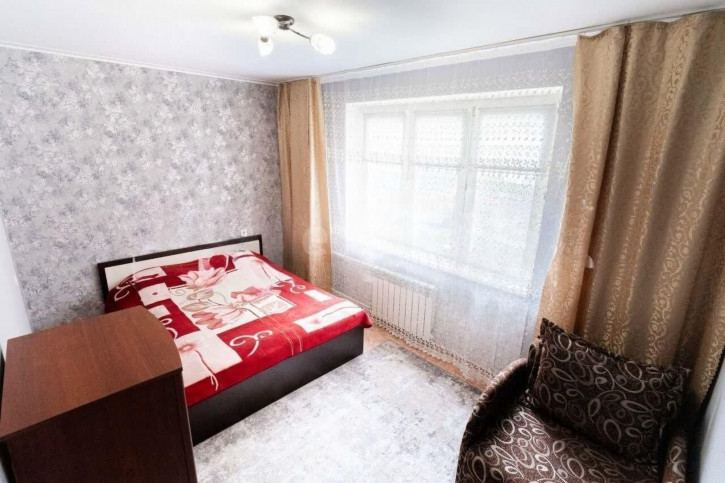 3-комн квартира 12 Декабря, 1