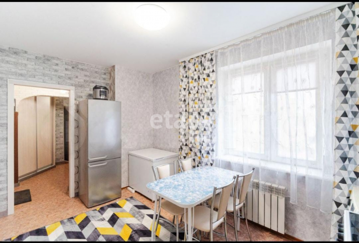 3-комн квартира 12 Декабря, 1