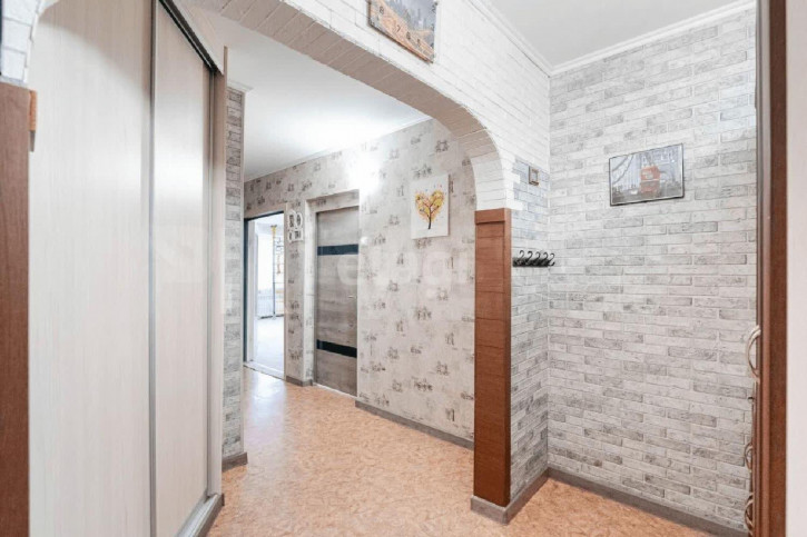 3-комн квартира 12 Декабря, 1