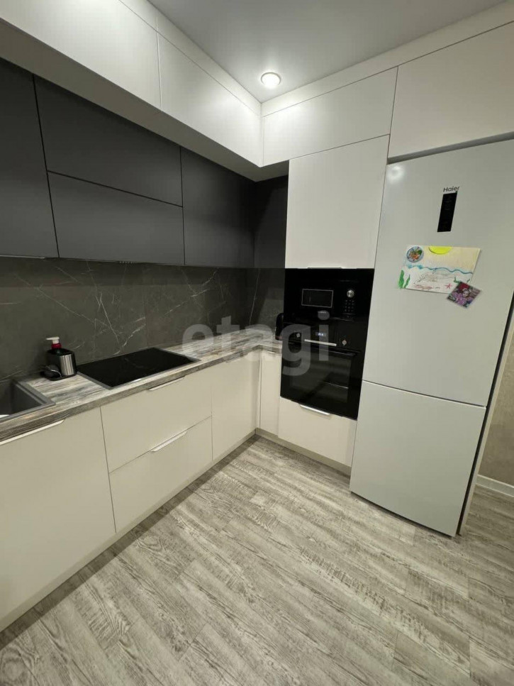 2-комн квартира Харьковская, 76