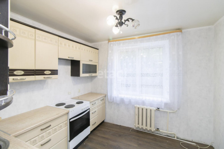 2-комн квартира Республики, 217