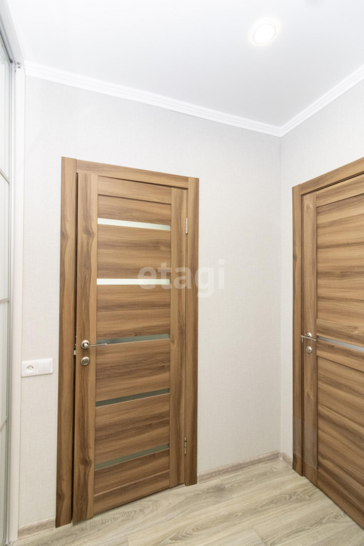 2-комн квартира Революции, 228/3