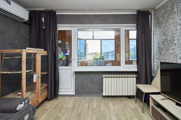2-комн квартира Мельникайте, 67