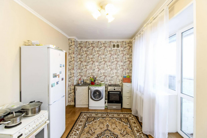 1-комн квартира Маршала Захарова, 11/3