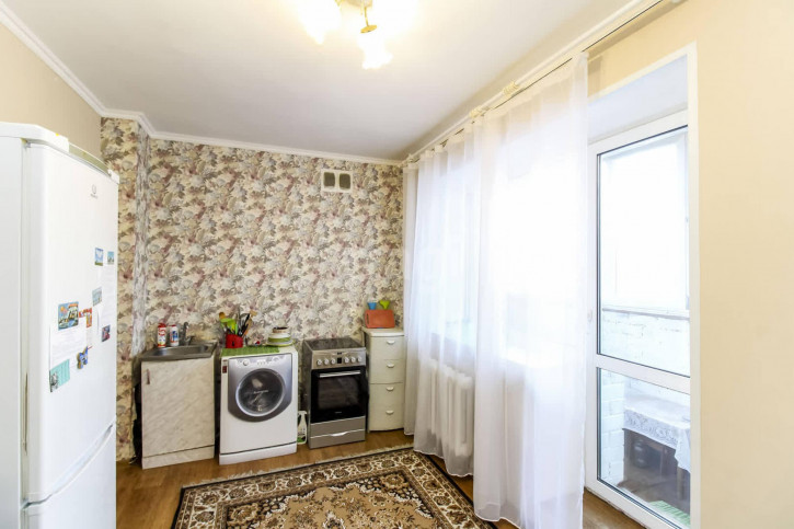1-комн квартира Маршала Захарова, 11/3