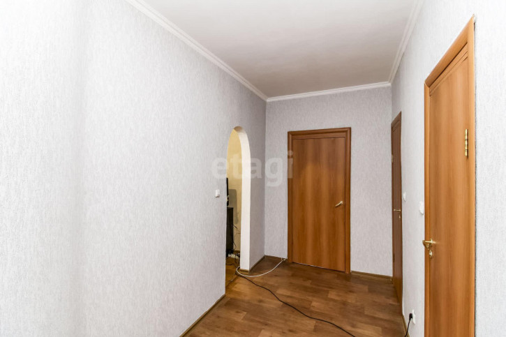 1-комн квартира Маршала Захарова, 11/3