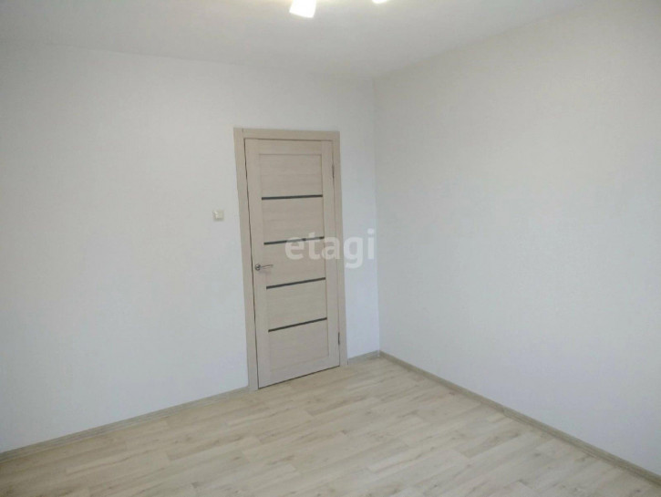 2-комн квартира Камчатская, 50