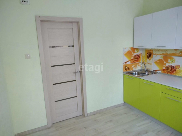 2-комн квартира Камчатская, 50