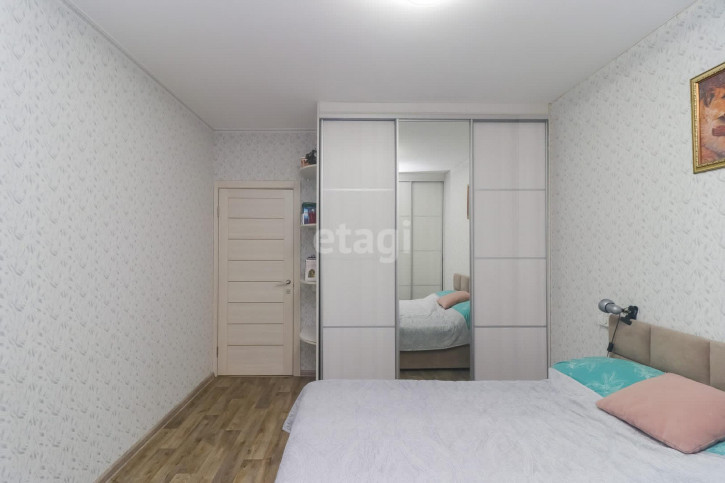 3-комн квартира Созидателей, 16