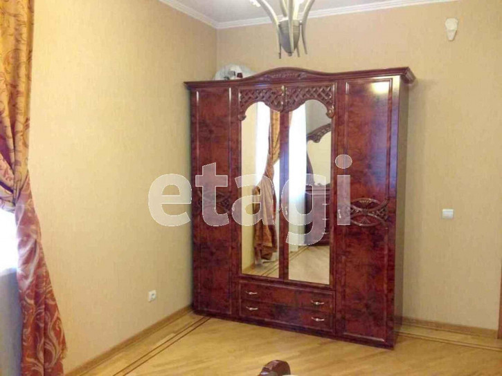 3-комн квартира Грибоедова, 13