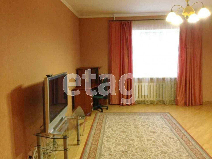 3-комн квартира Грибоедова, 13