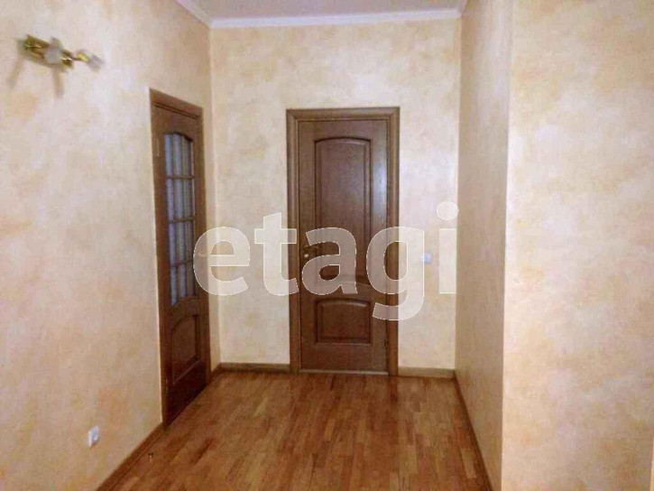 3-комн квартира Грибоедова, 13