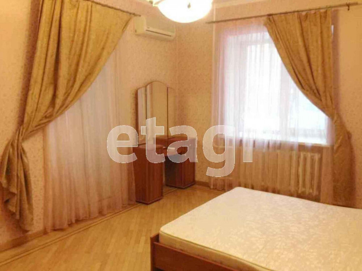 3-комн квартира Грибоедова, 13