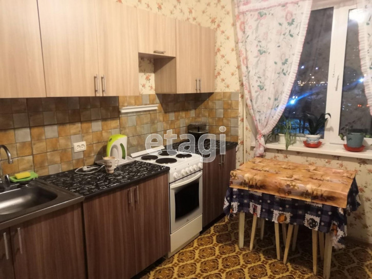 2-комн квартира Широтная, 51