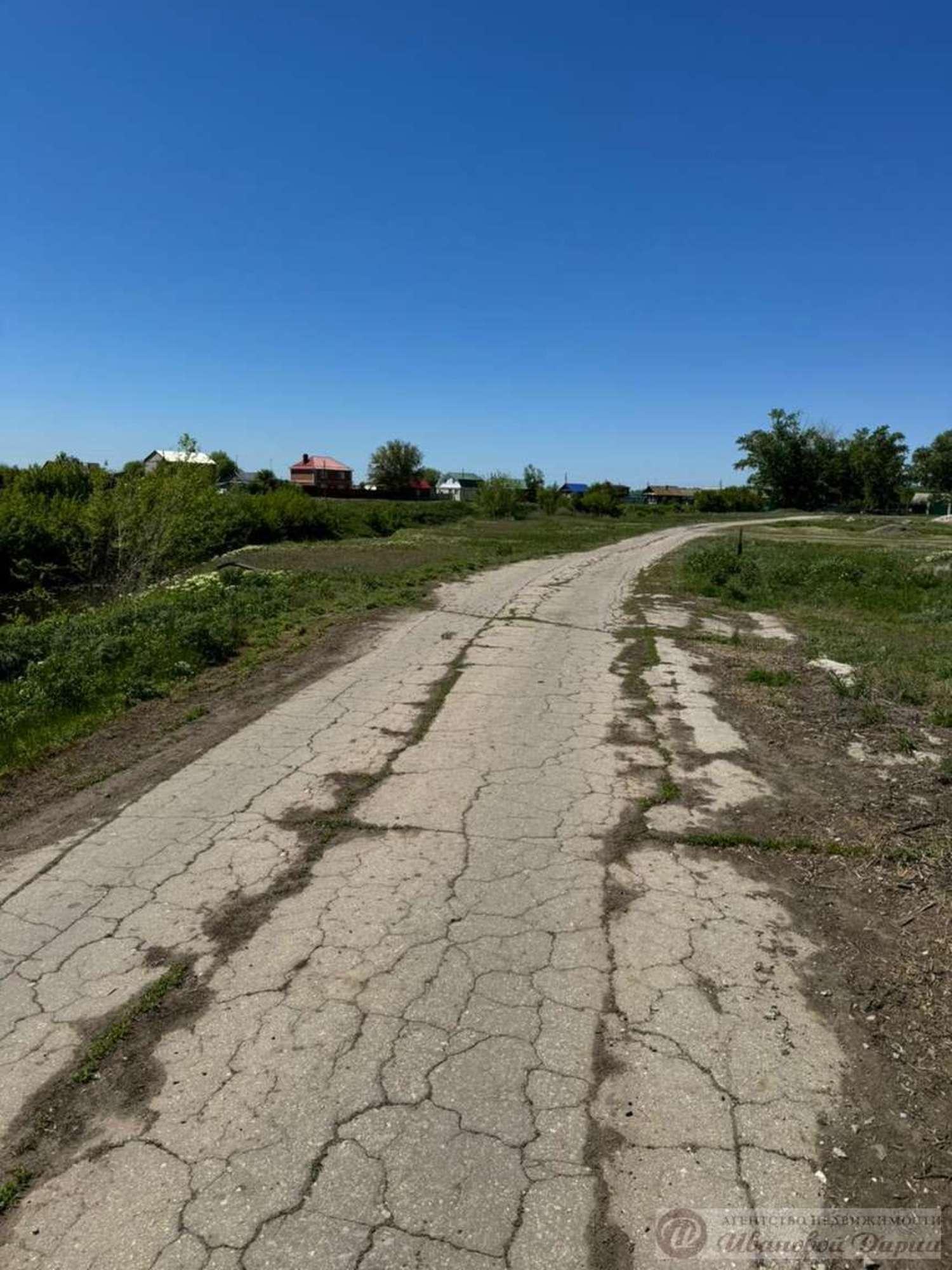 Купить землю, земельный участок за 700 000 рублей на Садовая улица