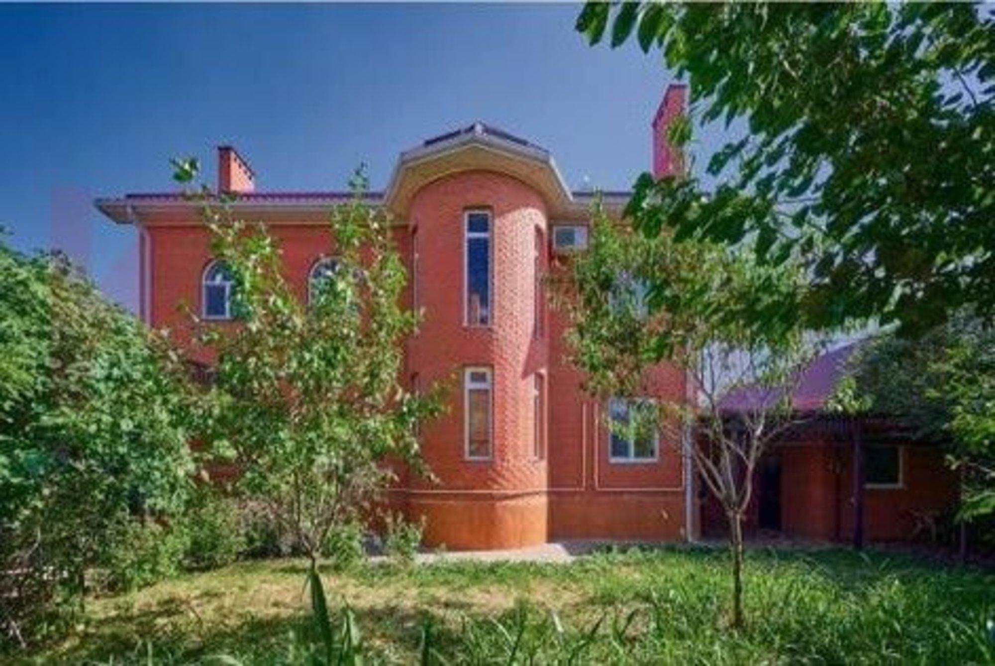 Купить дачу, дом, коттедж за 25 000 000 рублей на Сосновая ул.
