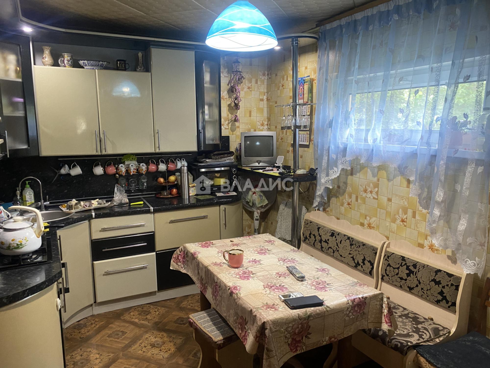 Купить дачу, дом, коттедж за 4 150 000 рублей на Красноугольная улица