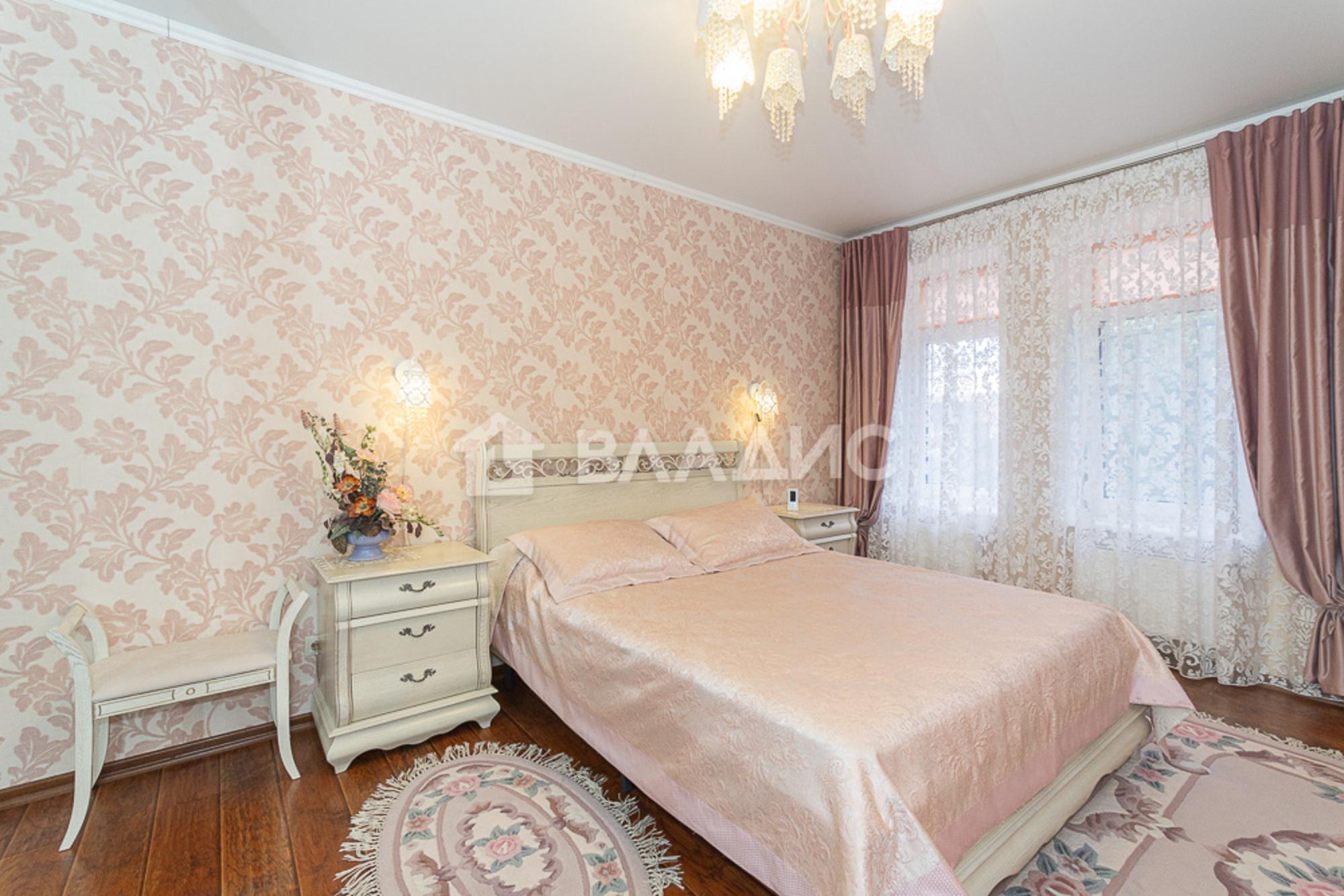Купить дачу, дом, коттедж за 27 500 000 рублей на Красная улица