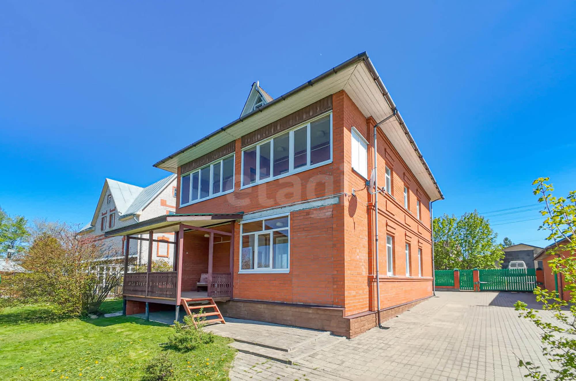 Купить дачу, дом, коттедж за 25 300 000 рублей на Емельяновская улица, 3
