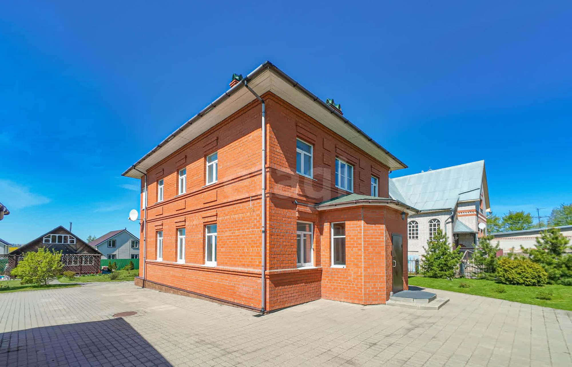 Купить дачу, дом, коттедж за 25 300 000 рублей на Емельяновская улица, 3