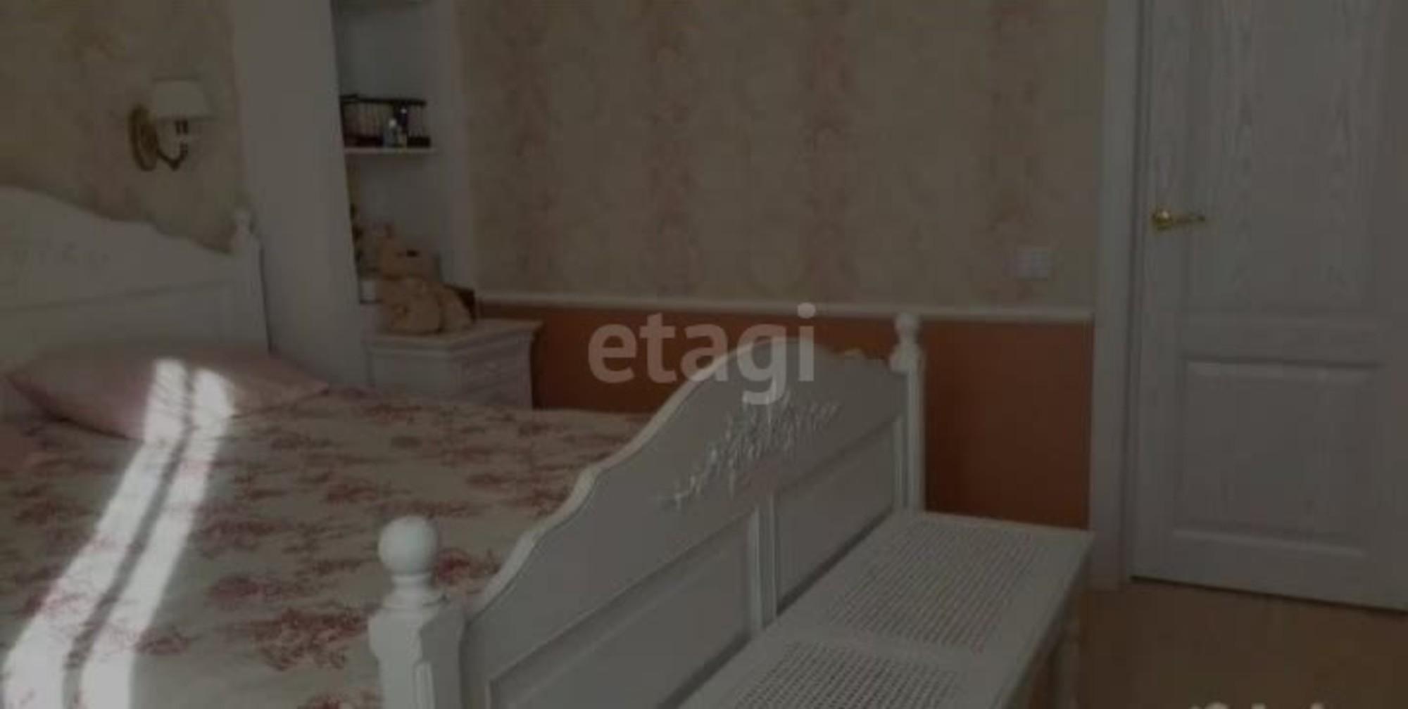 Купить квартиру за 13 000 000 рублей на Валерии Гнаровской, 12/1