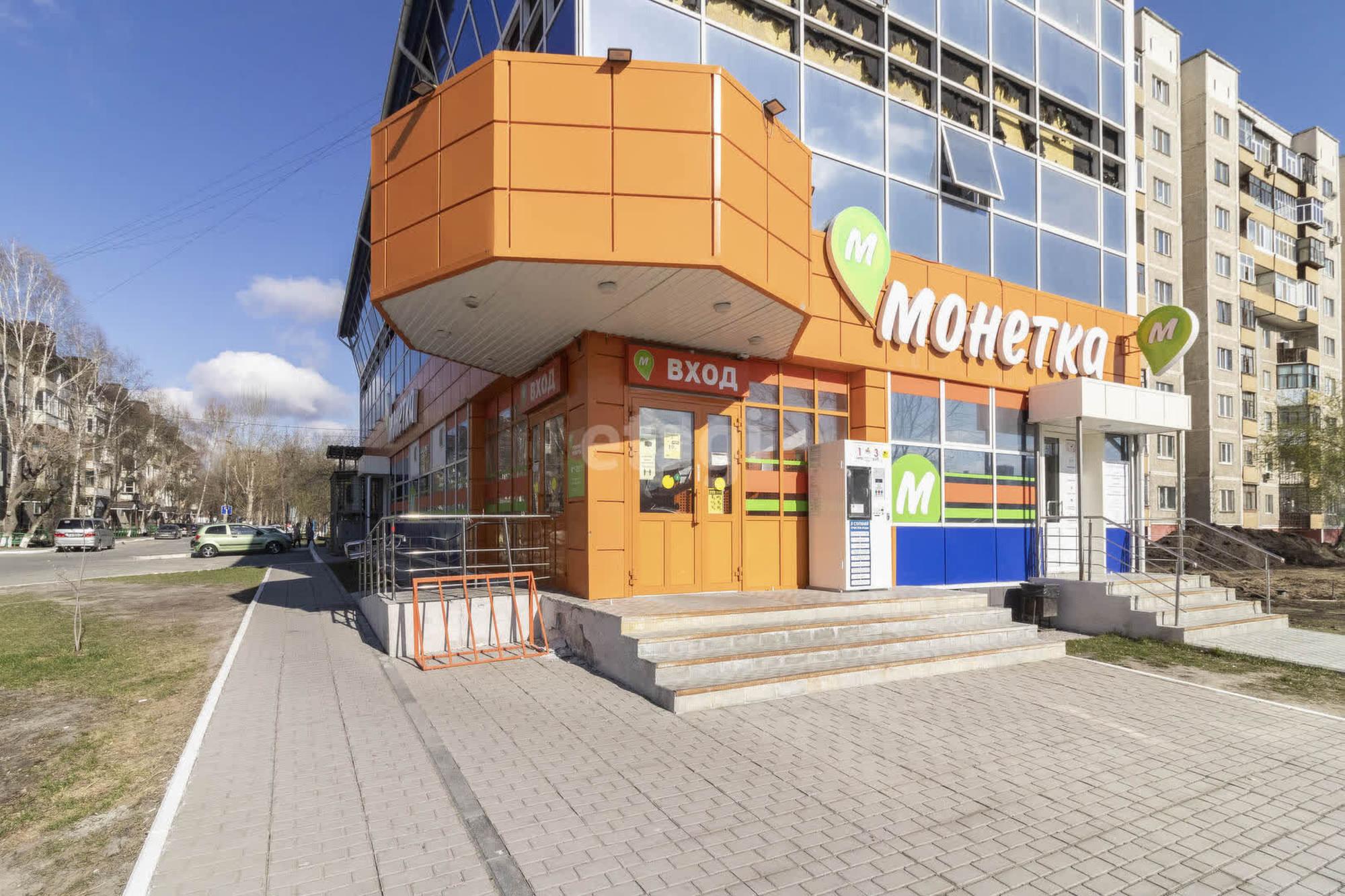 Купить квартиру за 6 000 000 рублей на Монтажников, 8
