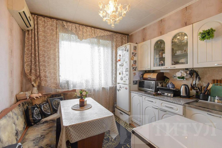 3-комн квартира Орджоникидзе