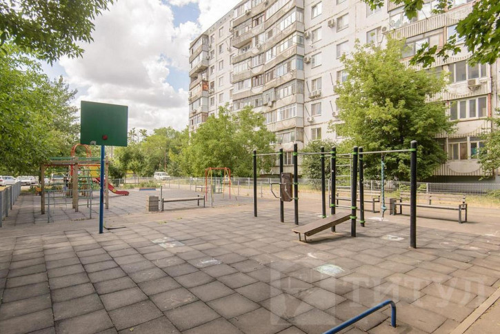 3-комн квартира Орджоникидзе